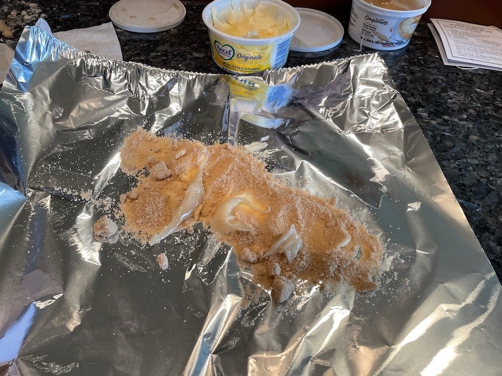 Preparing the Crutch with Margarine, Brown Sugar and Honey